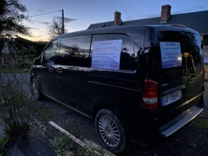 Prenez contact avec nous